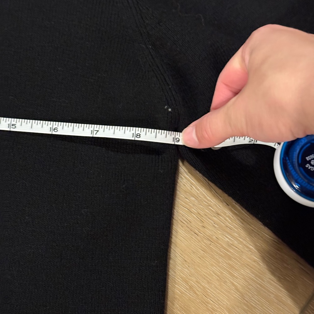 Valerie Stevens black zip-up cardigan sweater - Picture 5 of 7